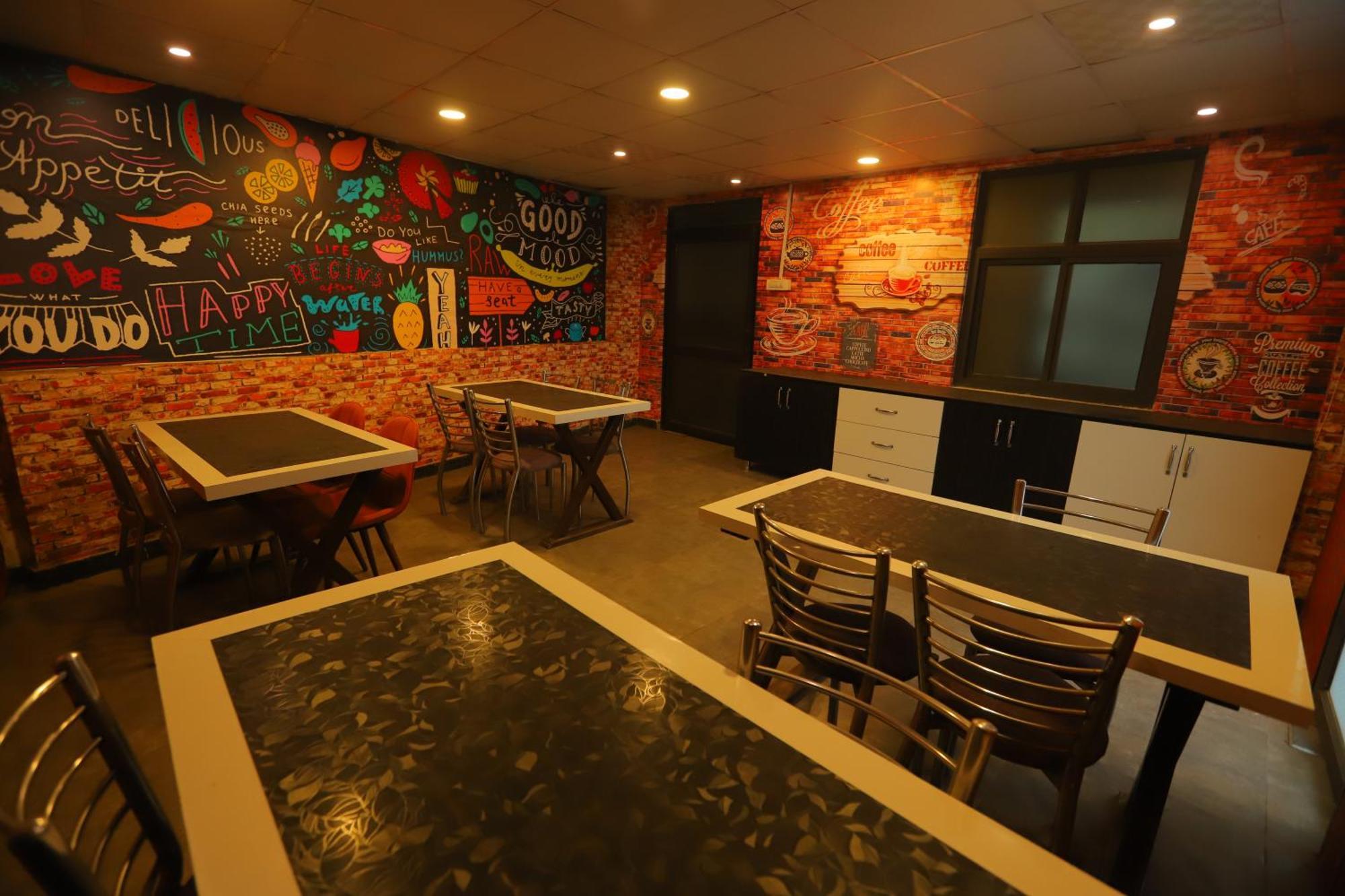 Hotel Almora Inn - Near By Delhi International Airport - With Free Airport Pickup And Drop New Delhi Exteriör bild