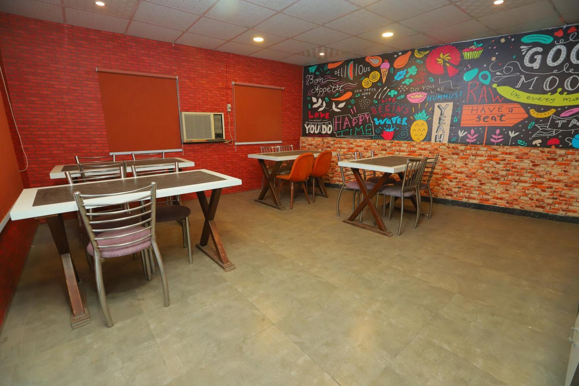 Hotel Almora Inn - Near By Delhi International Airport - With Free Airport Pickup And Drop New Delhi Exteriör bild