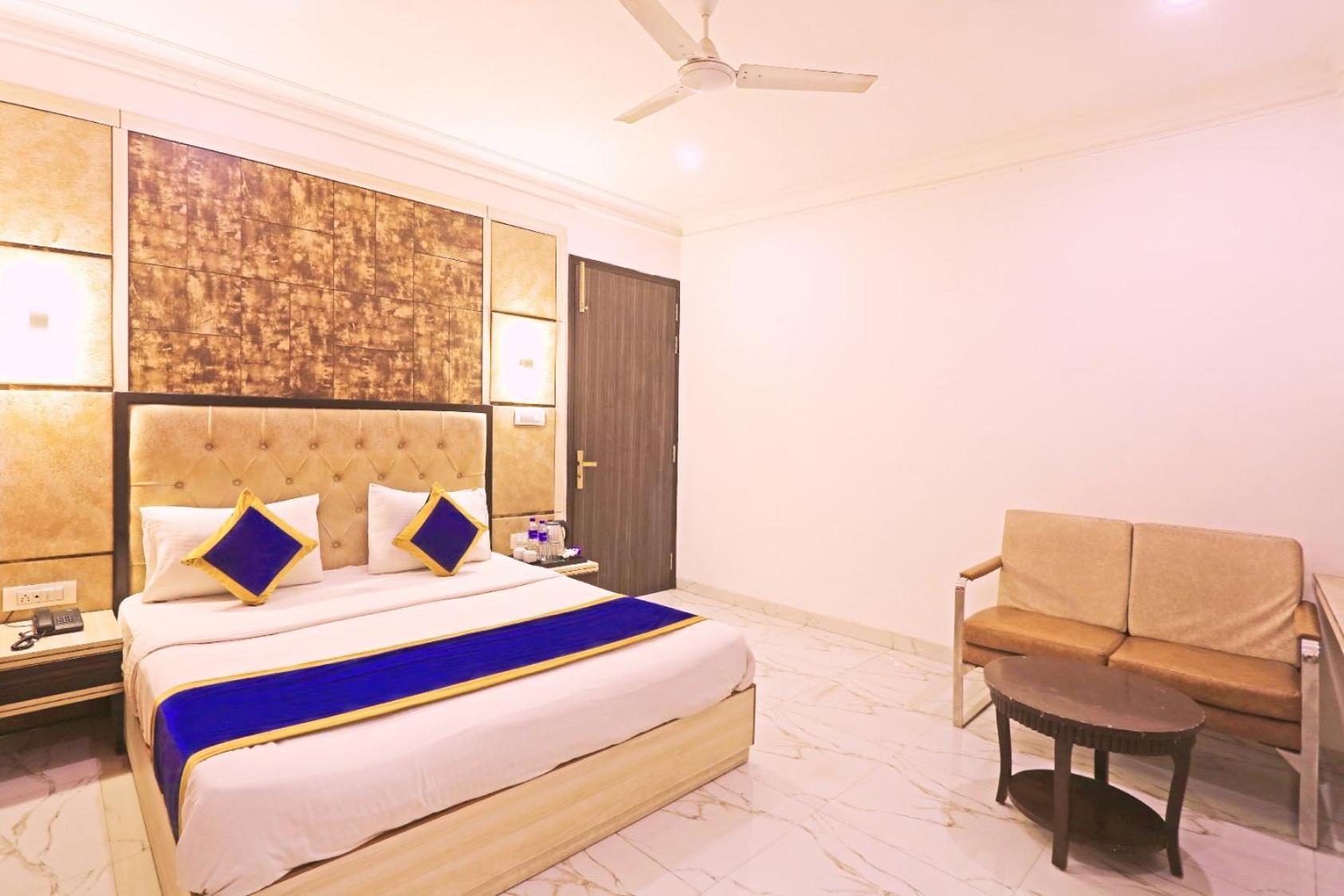 Hotel Almora Inn - Near By Delhi International Airport - With Free Airport Pickup And Drop New Delhi Exteriör bild
