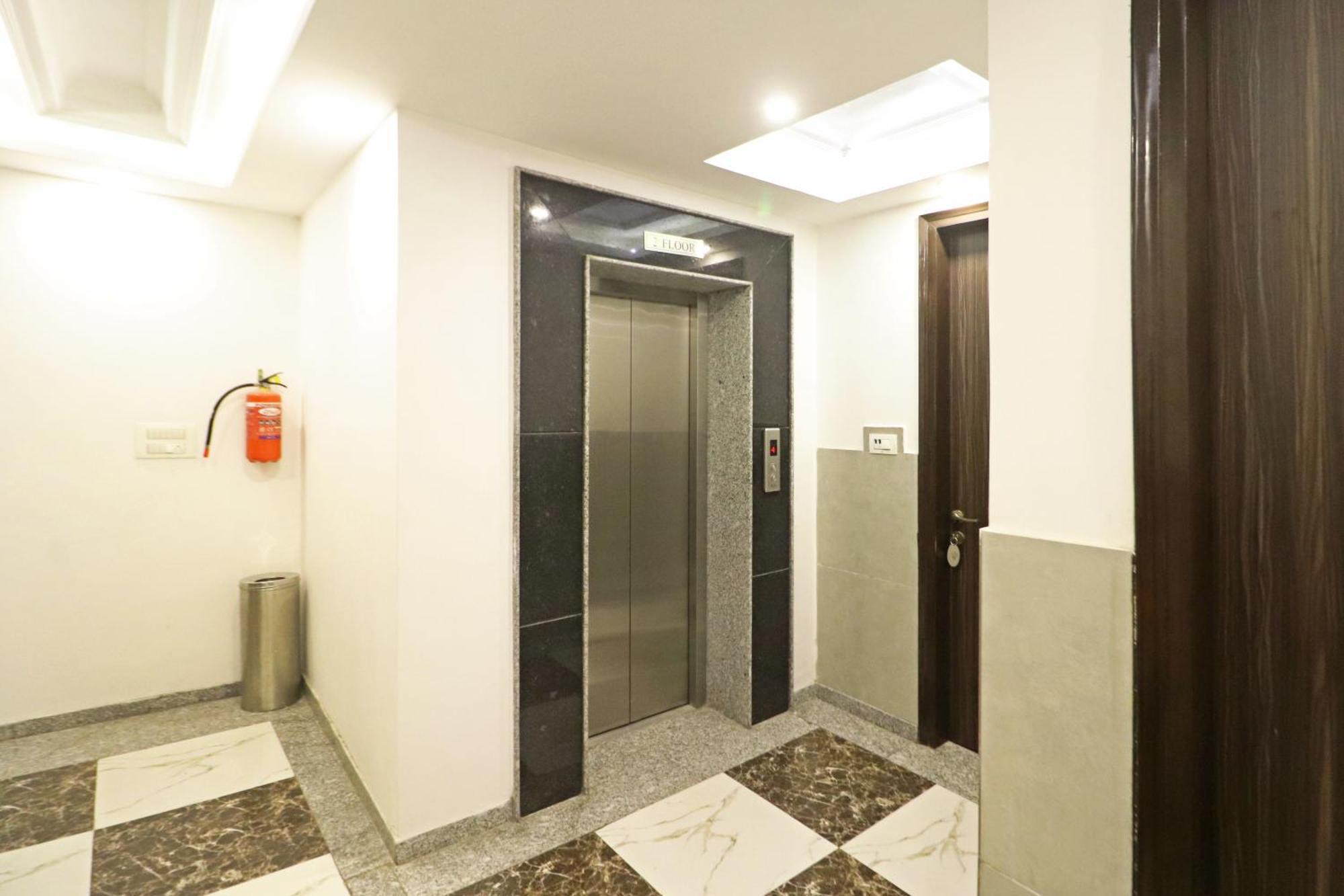 Hotel Almora Inn - Near By Delhi International Airport - With Free Airport Pickup And Drop New Delhi Exteriör bild