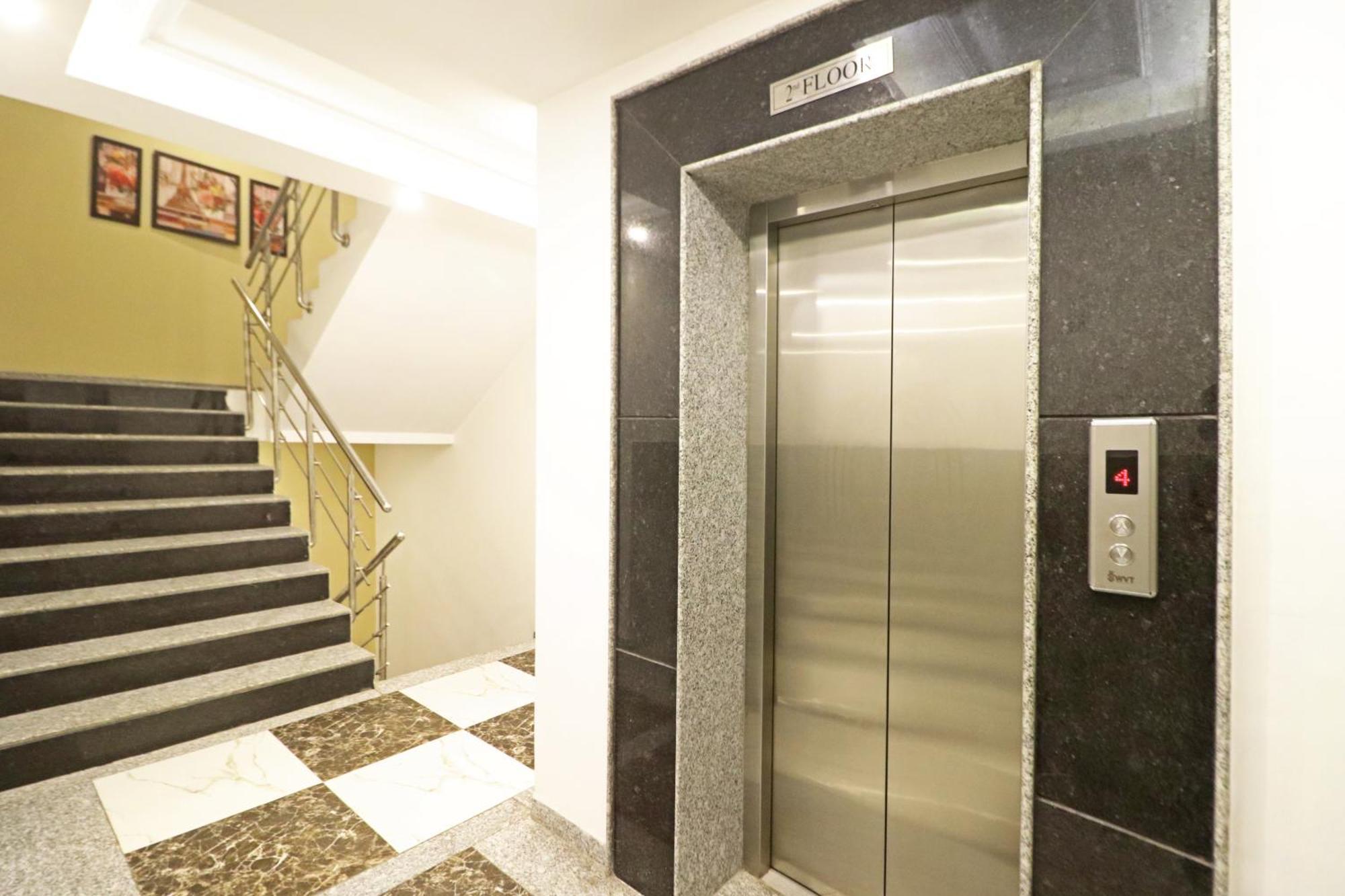 Hotel Almora Inn - Near By Delhi International Airport - With Free Airport Pickup And Drop New Delhi Exteriör bild