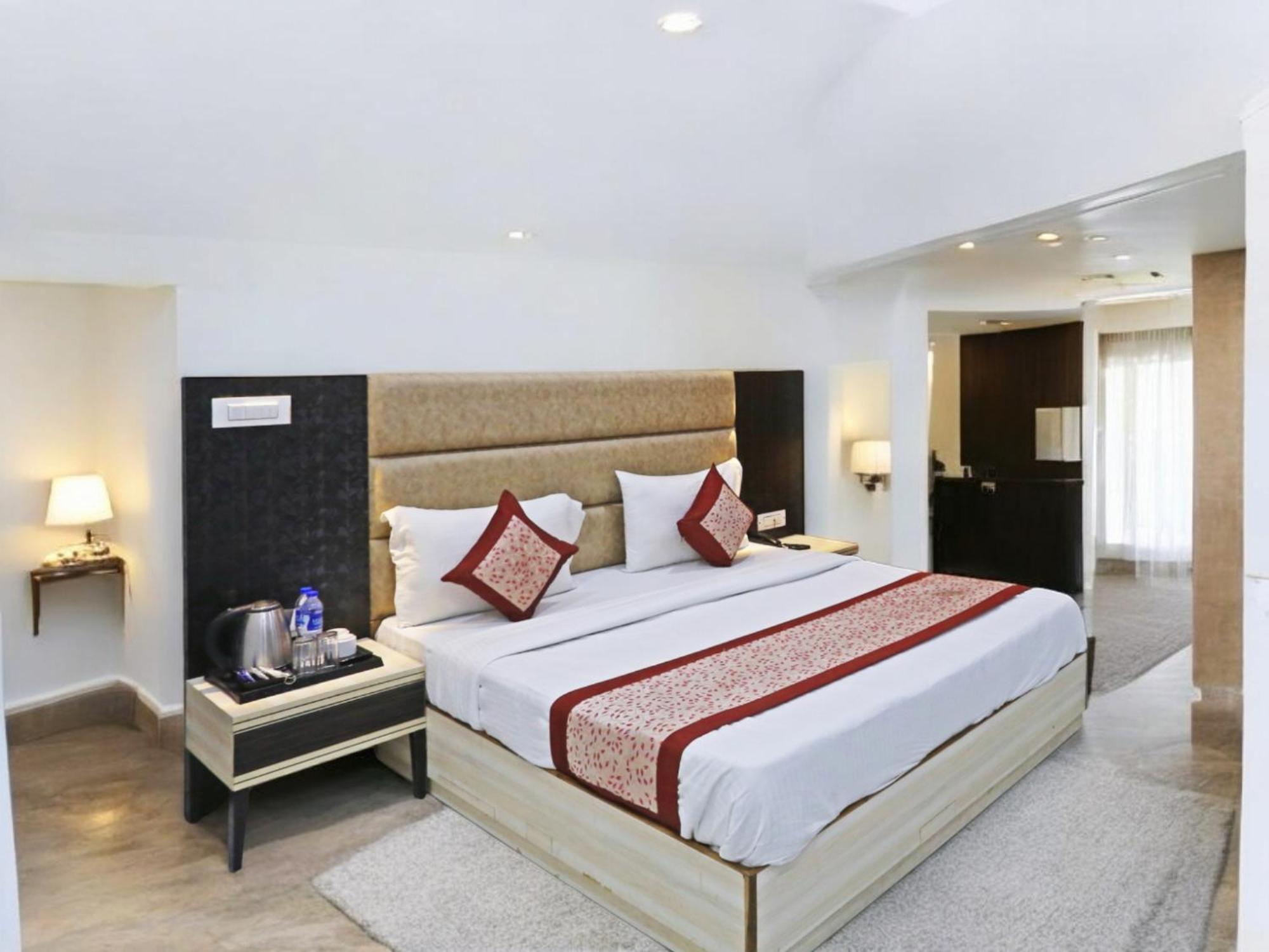 Hotel Almora Inn - Near By Delhi International Airport - With Free Airport Pickup And Drop New Delhi Exteriör bild
