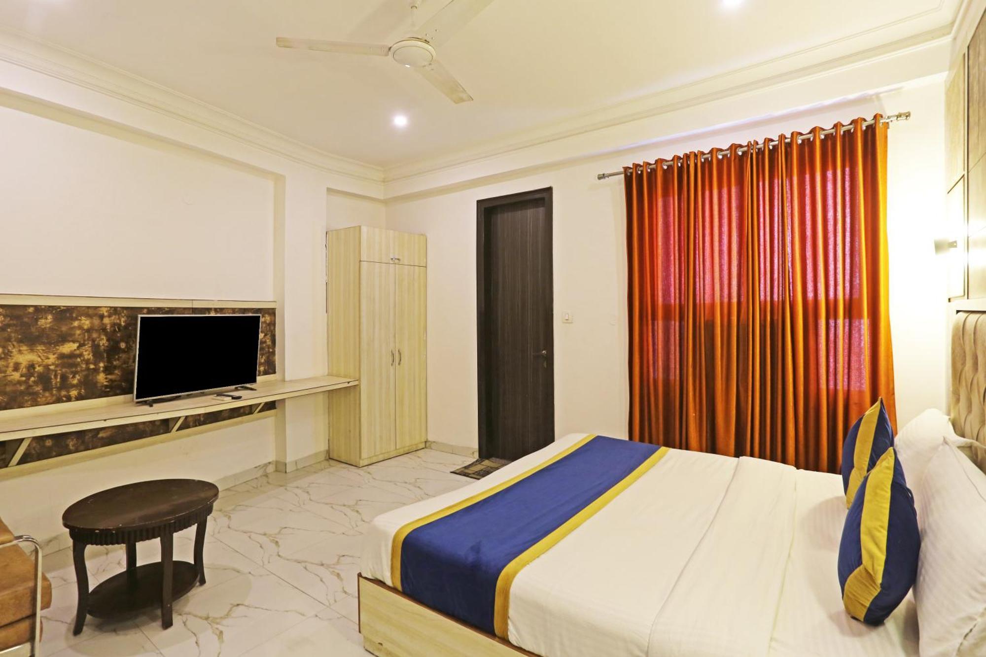 Hotel Almora Inn - Near By Delhi International Airport - With Free Airport Pickup And Drop New Delhi Exteriör bild
